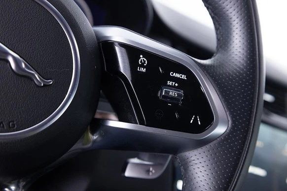 Jaguar E-PACE - Afbeelding 18 van 30
