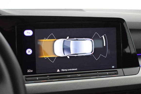 Volkswagen Golf - Afbeelding 25 van 30