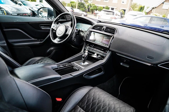 Jaguar F-PACE - Afbeelding 26 van 30