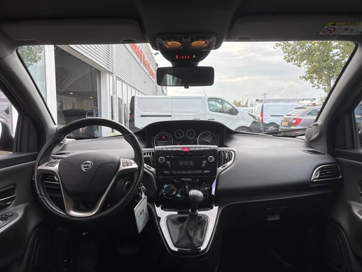 Lancia Ypsilon - Afbeelding 13 van 22