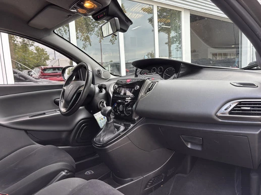 Lancia Ypsilon - Afbeelding 20 van 22