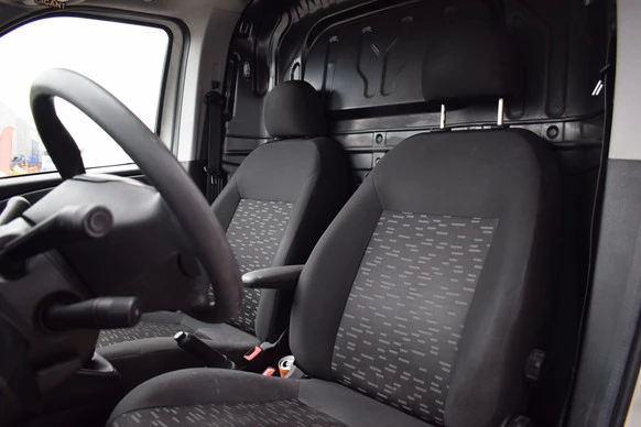 Opel Combo - Afbeelding 4 van 24