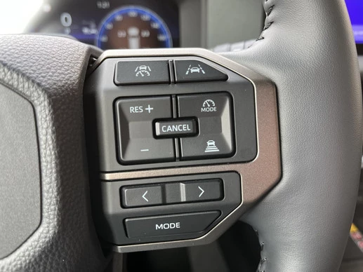 Toyota Land Cruiser - Afbeelding 14 van 28