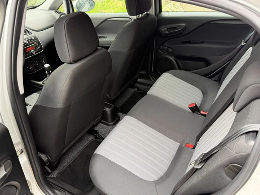 Fiat Punto - Afbeelding 17 van 18