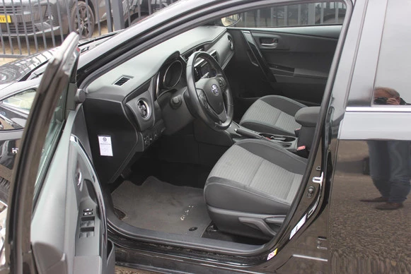 Toyota Auris - Afbeelding 3 van 28