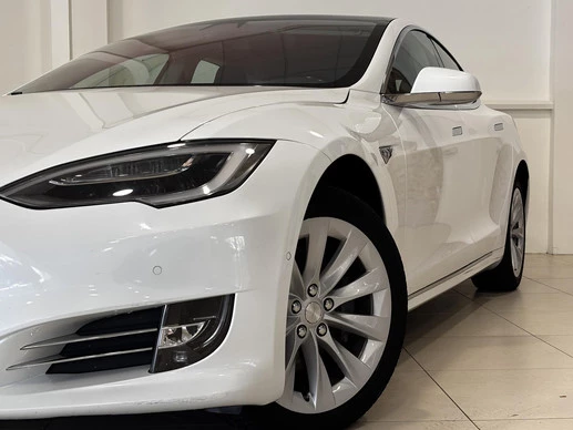 Tesla Model S - Afbeelding 2 van 30