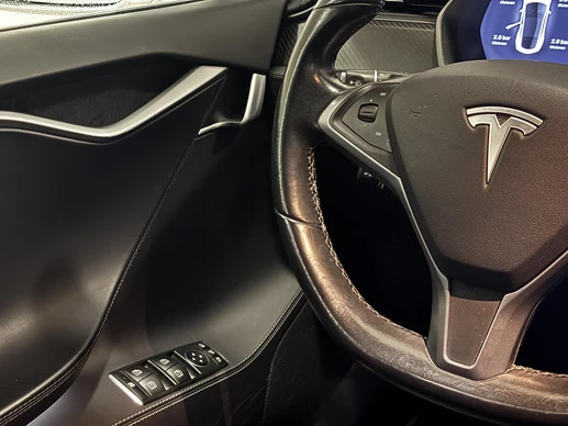 Tesla Model S - Afbeelding 27 van 30