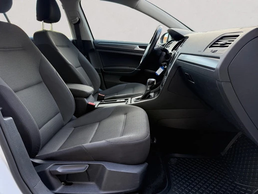 Volkswagen Golf - Afbeelding 15 van 17