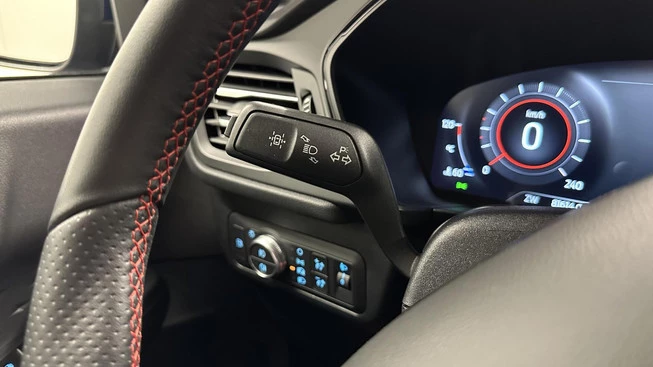 Ford Kuga - Afbeelding 28 van 30