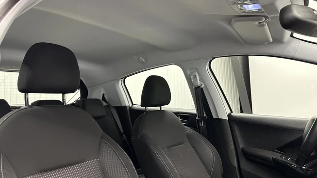 Peugeot 208 - Afbeelding 17 van 30