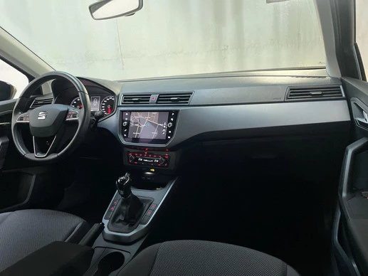 SEAT Arona - Afbeelding 2 van 27