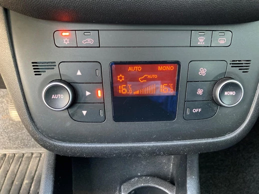 Fiat Punto - Afbeelding 10 van 16