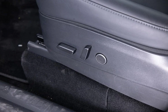 Tesla Model Y - Afbeelding 12 van 27