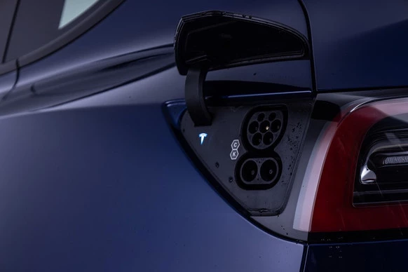 Tesla Model Y - Afbeelding 18 van 27