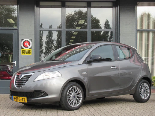 Lancia Ypsilon - Afbeelding 1 van 30
