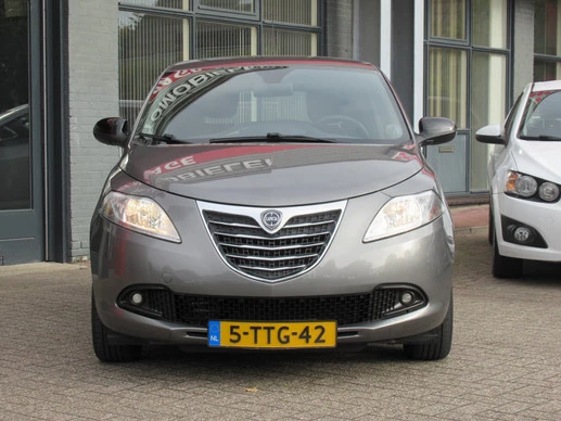 Lancia Ypsilon - Afbeelding 2 van 30