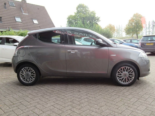 Lancia Ypsilon - Afbeelding 4 van 30