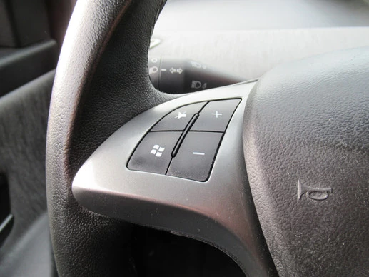 Lancia Ypsilon - Afbeelding 21 van 30