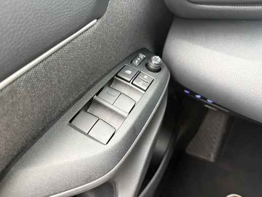 Toyota Yaris Cross - Afbeelding 25 van 30