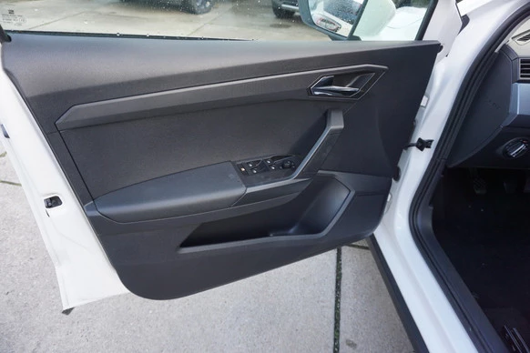 SEAT Arona - Afbeelding 10 van 21