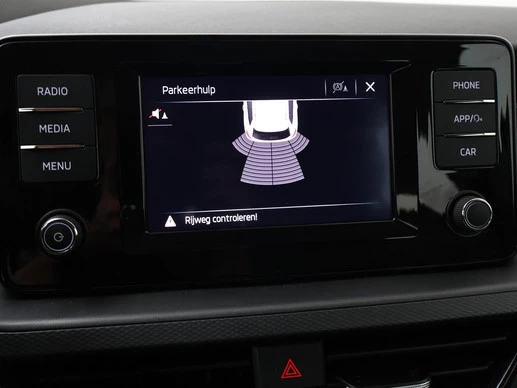 Škoda Kamiq - Afbeelding 18 van 30