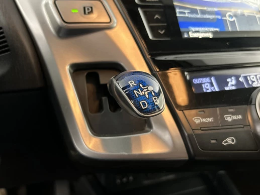 Toyota Prius - Afbeelding 18 van 30