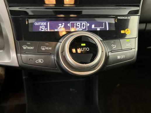 Toyota Prius - Afbeelding 19 van 30