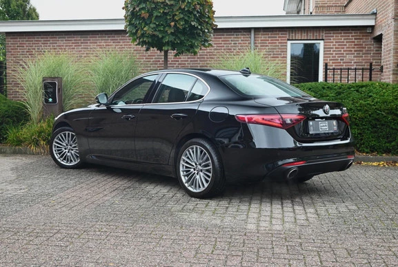 Alfa Romeo Giulia - Afbeelding 2 van 27