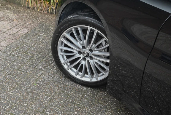 Alfa Romeo Giulia - Afbeelding 3 van 27