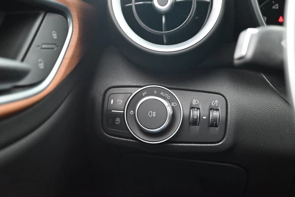 Alfa Romeo Giulia - Afbeelding 19 van 27
