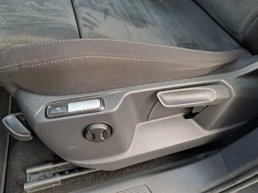 Volkswagen Tiguan - Afbeelding 18 van 30