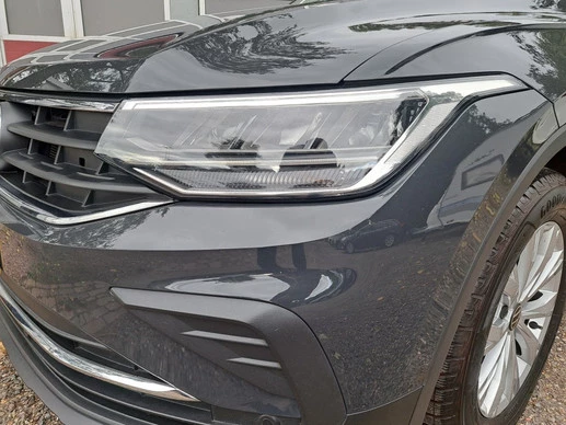 Volkswagen Tiguan - Afbeelding 27 van 30