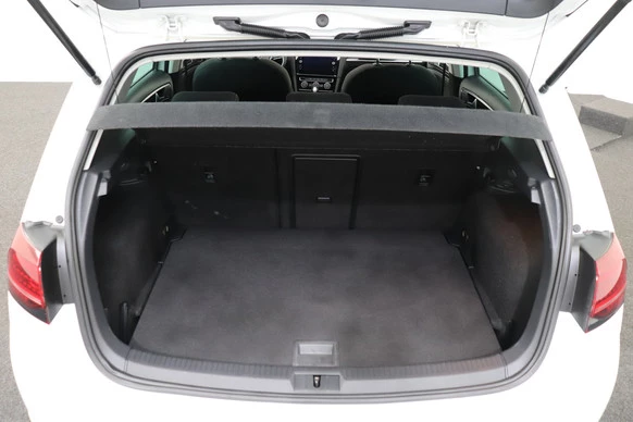 Volkswagen Golf - Afbeelding 13 van 30