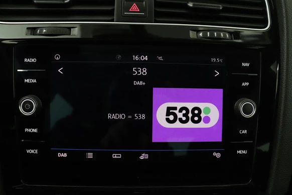 Volkswagen Golf - Afbeelding 23 van 30
