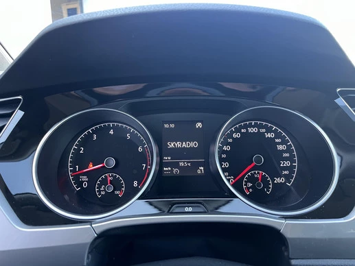 Volkswagen Touran - Afbeelding 9 van 23
