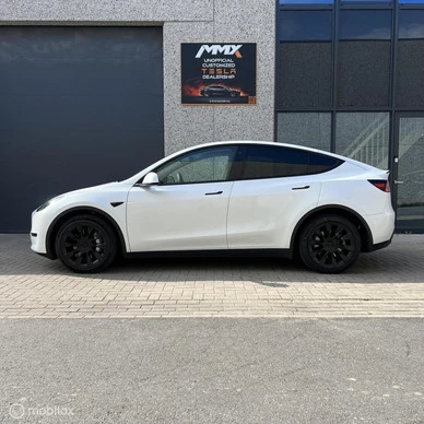 Tesla Model Y - Afbeelding 6 van 23