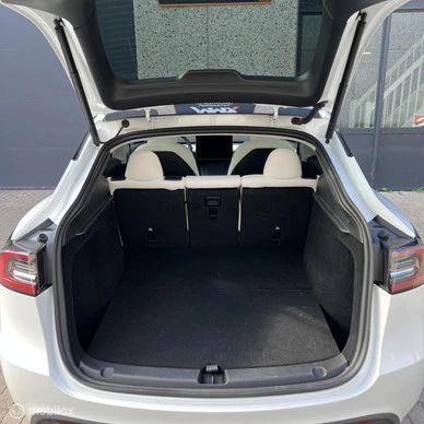 Tesla Model Y - Afbeelding 9 van 23