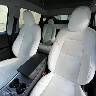 Tesla Model Y - Afbeelding 10 van 23