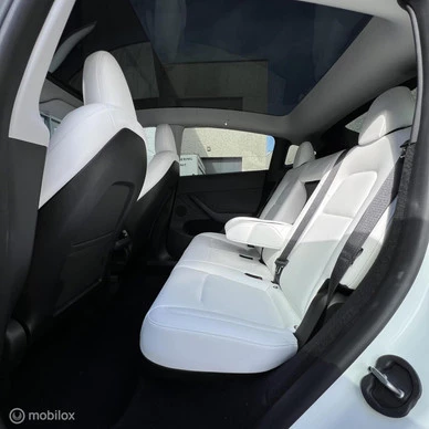 Tesla Model Y - Afbeelding 11 van 23