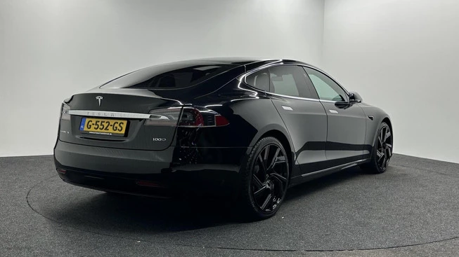 Tesla Model S - Afbeelding 2 van 30