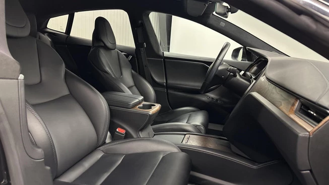 Tesla Model S - Afbeelding 4 van 30