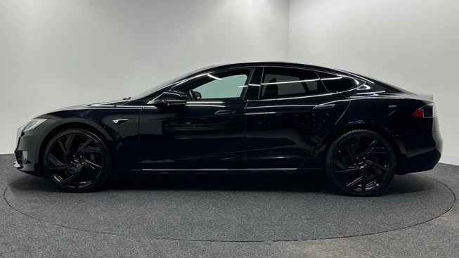 Tesla Model S - Afbeelding 15 van 30