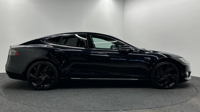 Tesla Model S - Afbeelding 16 van 30