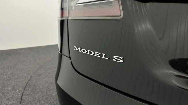 Tesla Model S - Afbeelding 17 van 30