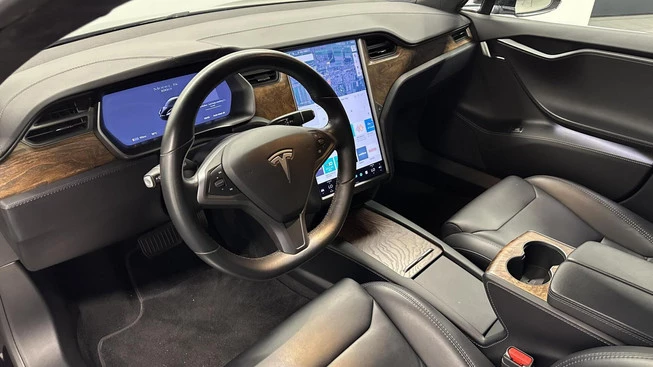 Tesla Model S - Afbeelding 22 van 30