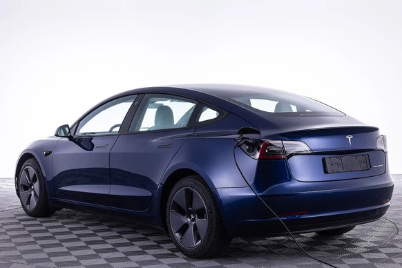 Tesla Model 3 - Afbeelding 2 van 30