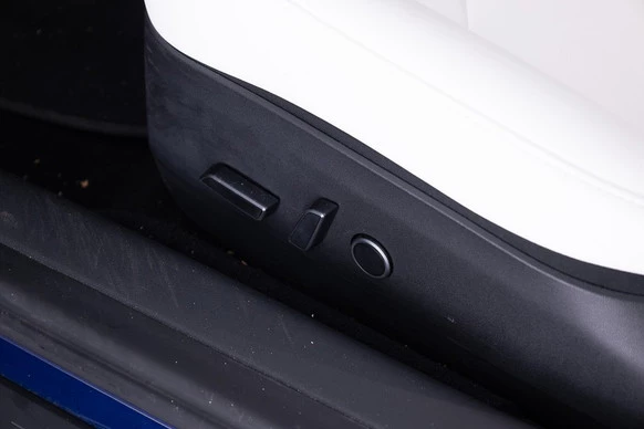 Tesla Model 3 - Afbeelding 11 van 30