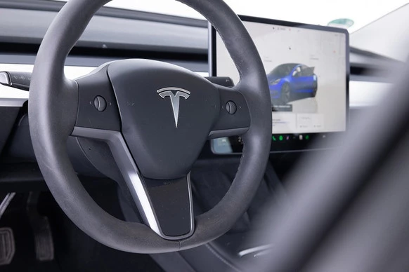 Tesla Model 3 - Afbeelding 12 van 30
