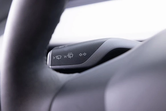 Tesla Model 3 - Afbeelding 17 van 30