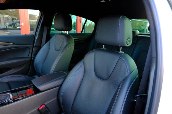 Opel Insignia - Afbeelding 27 van 30